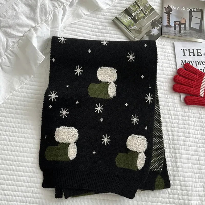 Custom Christmas Jacquard Scarf: Festive Winter Gift Shawl Dark Green