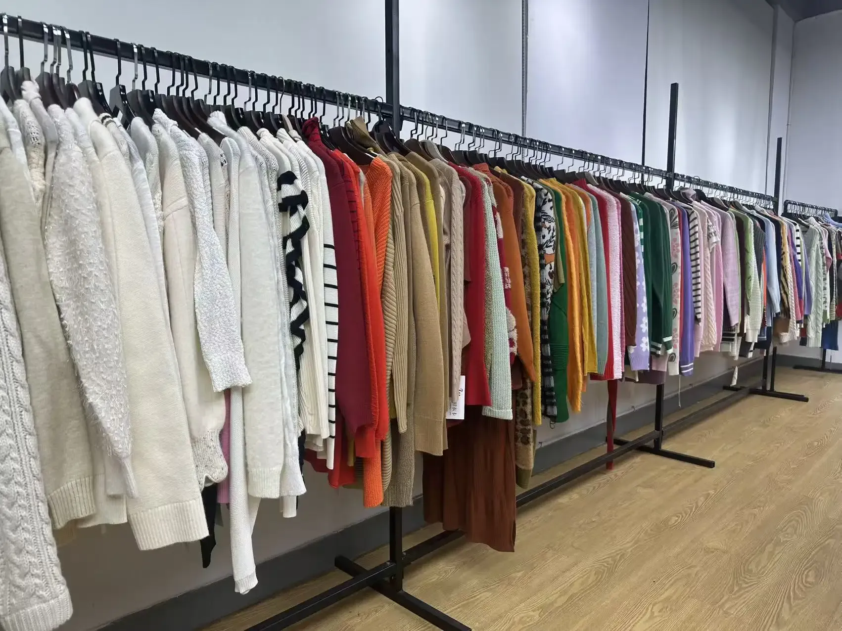 Oversized distressed autumn knitwear manufacturer