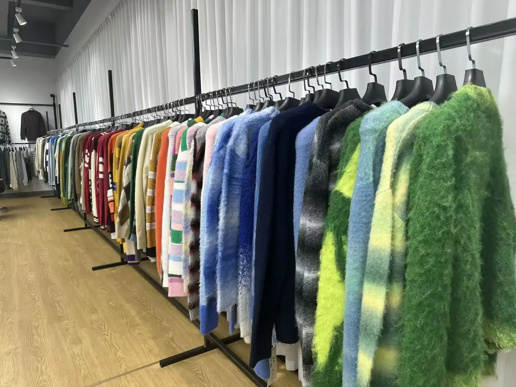 Heavyweight streetwear knitwear factory