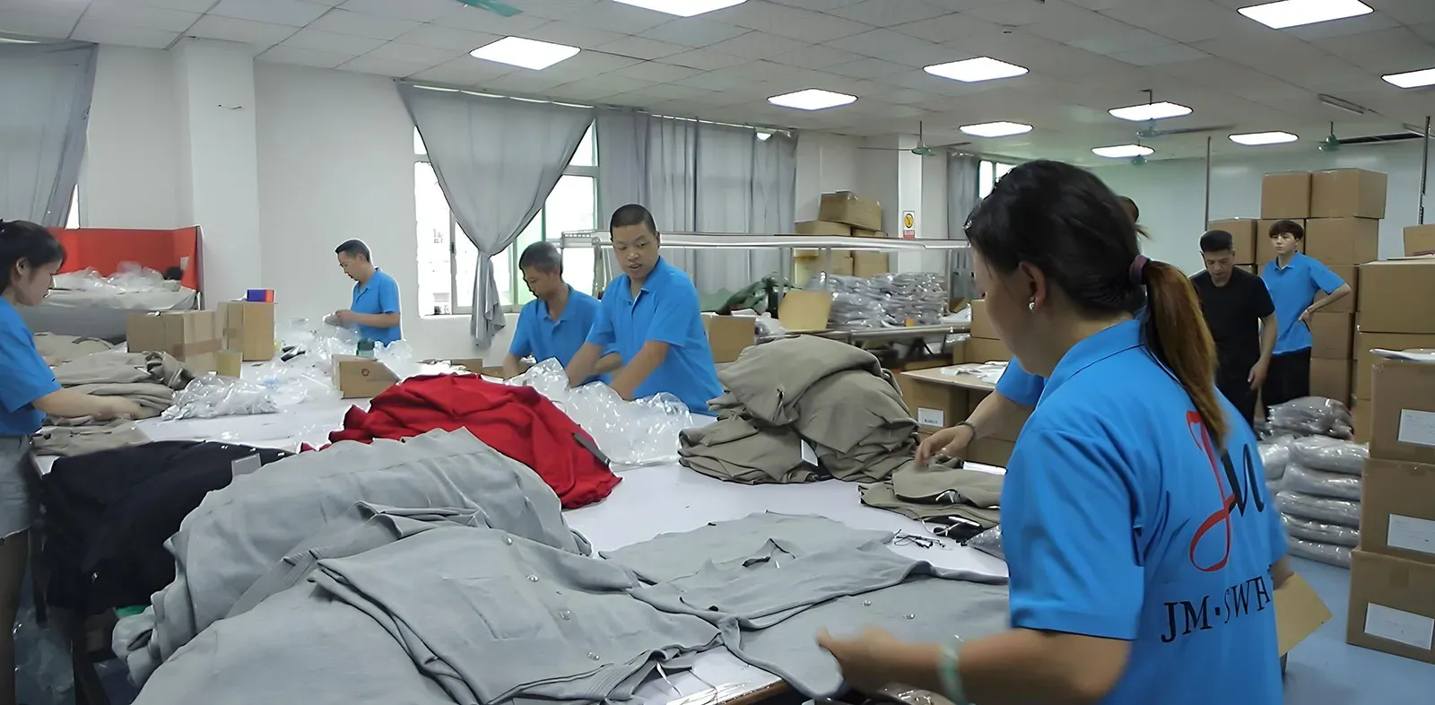 sustainable yarn knitwear manufacturer private label packaging and export shipment