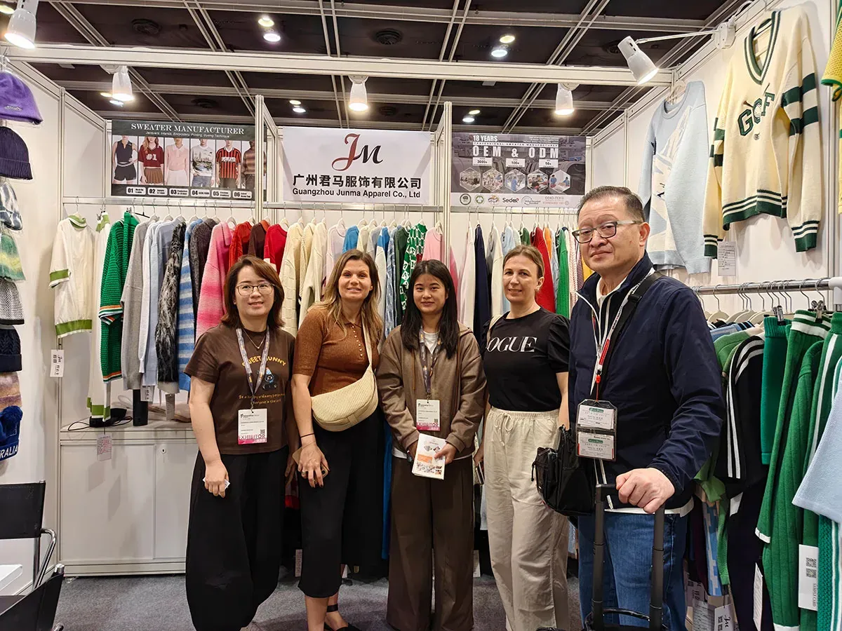 JM Sweater team with global brand buyers at Fashion InStyle Hong Kong 2026