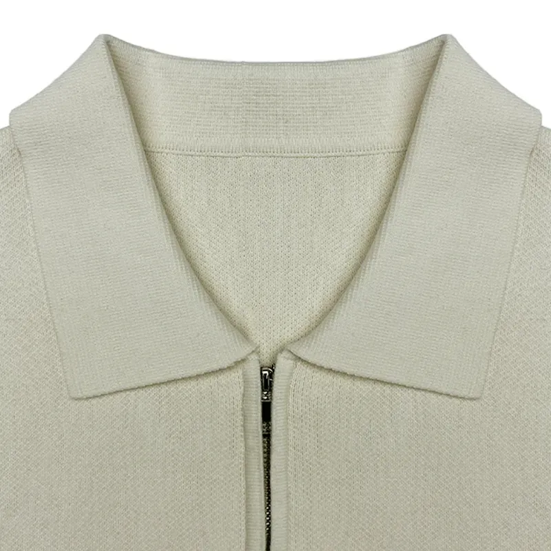 Minimalist Quarter-Zip Short Sleeve 14GG Knit Polo Collar Details