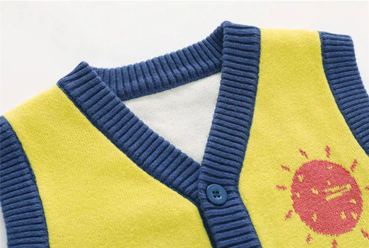custom-kids-landscape-jacquard-knit-vest-collar-details
